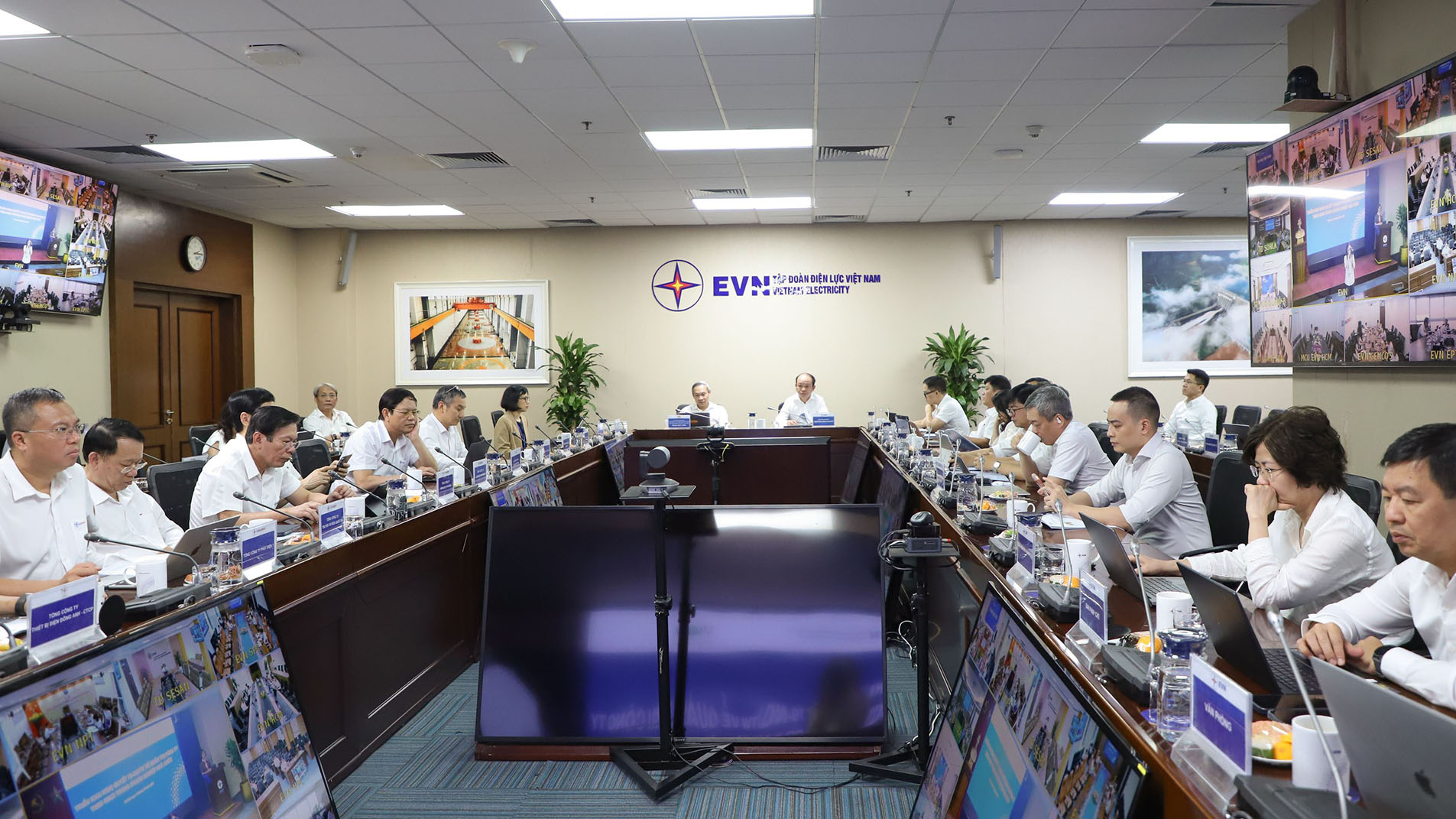 EVN tổ chức chương trình đào tạo về quản trị công ty theo OECD trong doanh nghiệp nhà nước